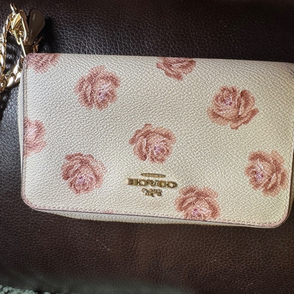 Coach blush pink small Lexi shoulder bag F23537 & Rose Wristlet - Picture 4 of 15